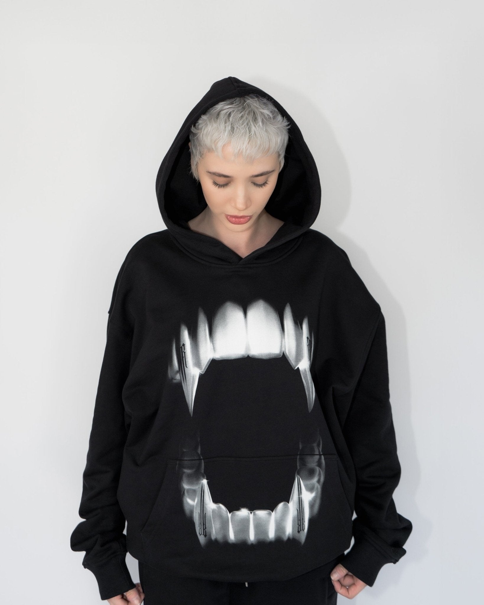 BITE ME HOODIE – RARE-ROMANCE