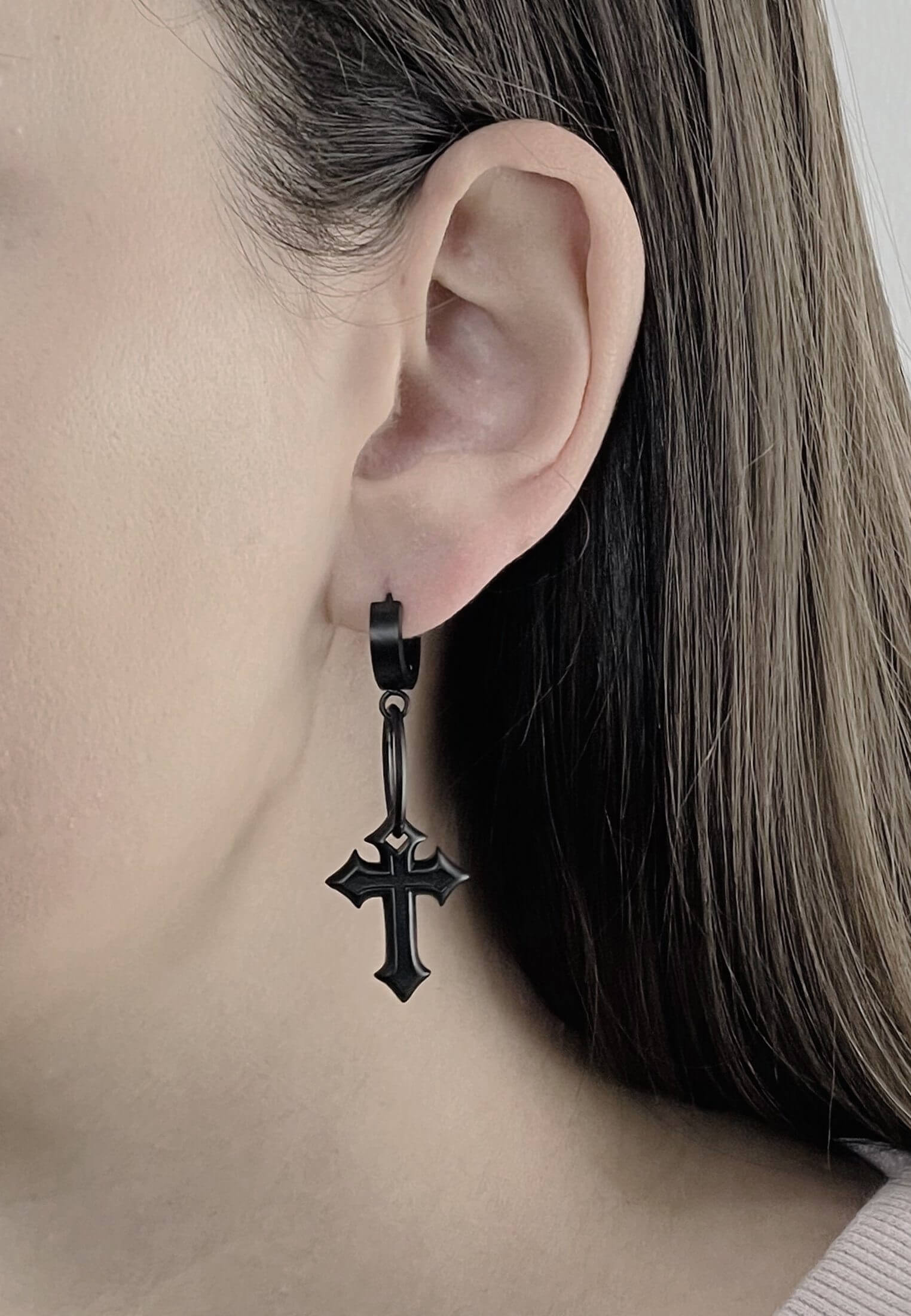 RAREROMANCE EXTRUDED CROSS DROP EARRING PINK シングル Extruded cross drop earring | RARE-ROMANCE™