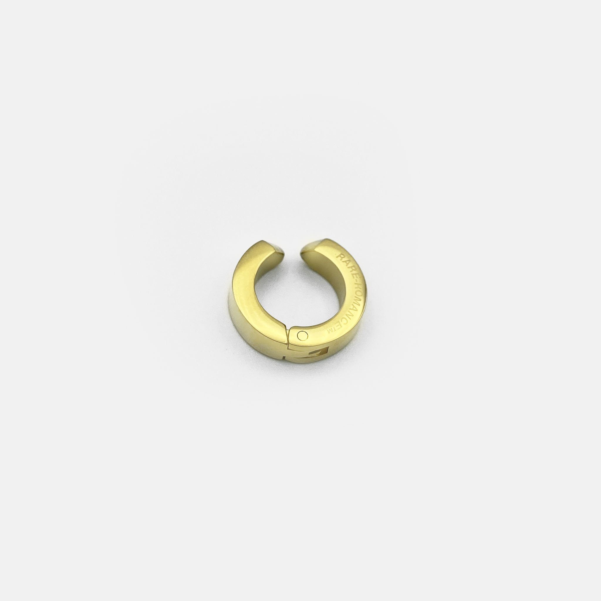 RAREROMANCE Horn Hoop Cuff Earring イヤリング ペア Ear Cuffs | RARE-ROMANCE™