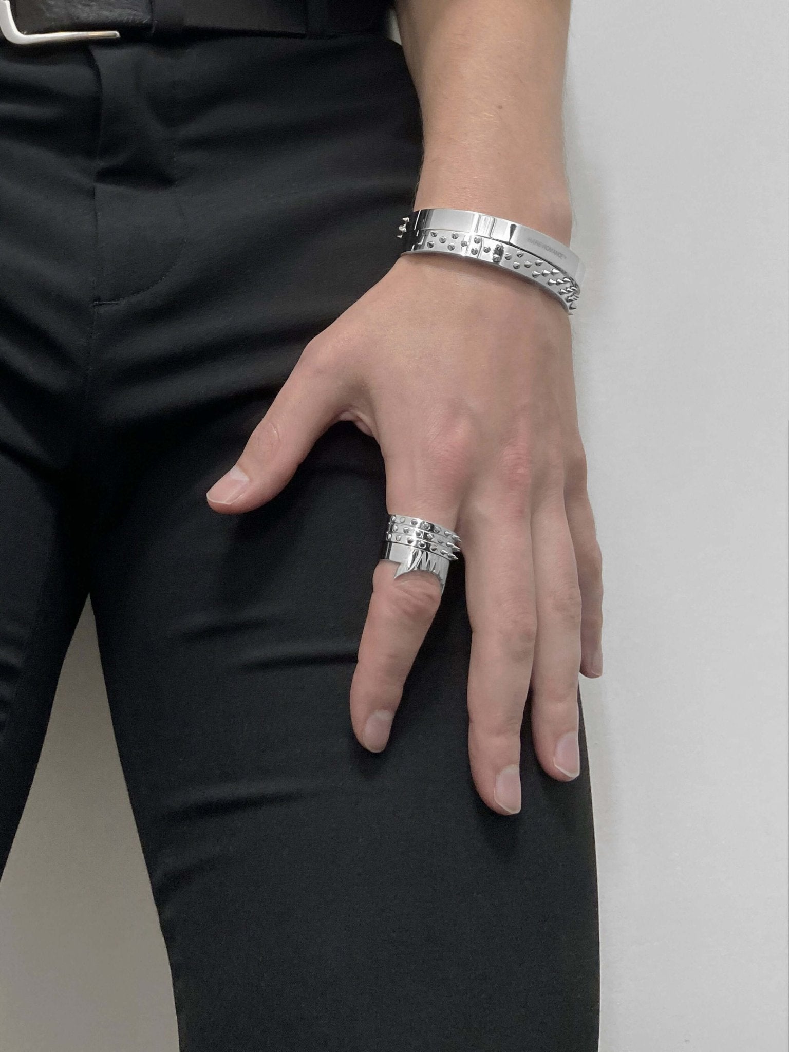 Micro Spike Ring | RARE-ROMANCE™
